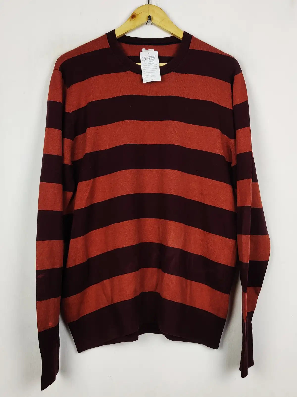 Buy online pre-used pre-loved 100% authentic & Original branded Gap (JS-8139) available in Pakistan. Top international brands avilable.