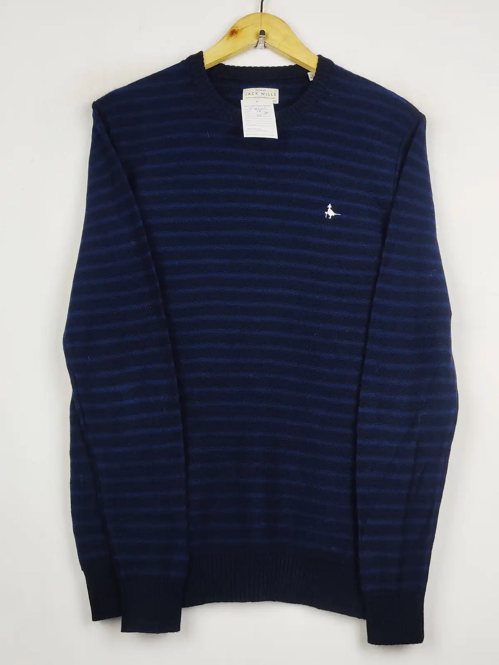 Buy online pre-used pre-loved 100% authentic & Original branded Jack Wills (JS-8237) available in Pakistan. Top international brands avilable.