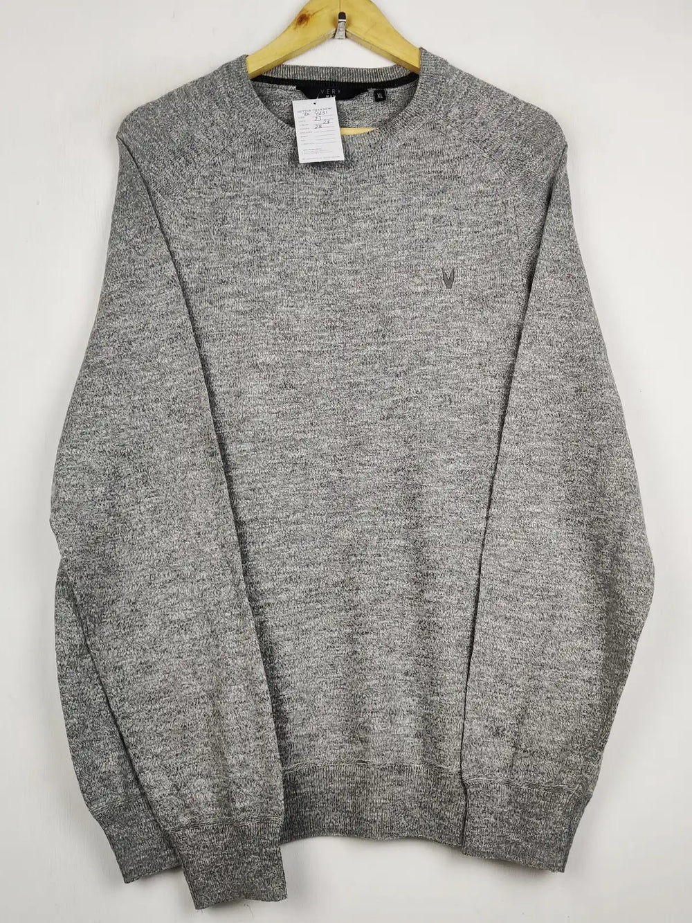 Buy online pre-used pre-loved 100% authentic & Original branded Very (JS-8251) available in Pakistan. Top international brands avilable.