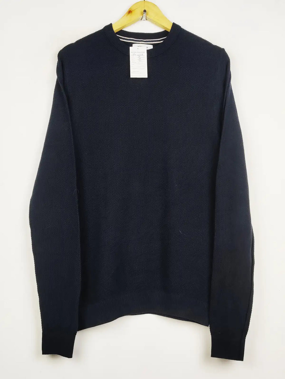 Buy online pre-used pre-loved 100% authentic & Original branded Jack & Jones (JS-8258) available in Pakistan. Top international brands avilable.