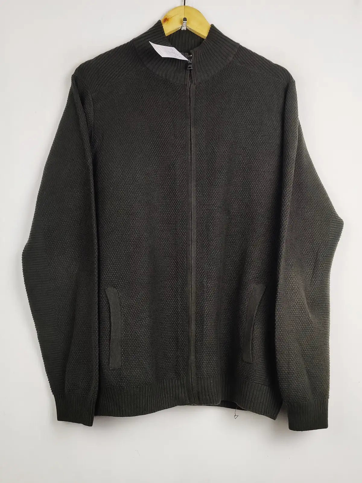 Buy online pre-used pre-loved 100% authentic & Original branded Marks & Spencer (JS-8324) available in Pakistan. Top international brands avilable.
