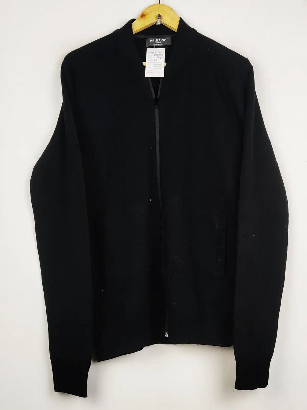 Buy online pre-used pre-loved 100% authentic & Original branded Primark (JS-8343) available in Pakistan. Top international brands avilable.