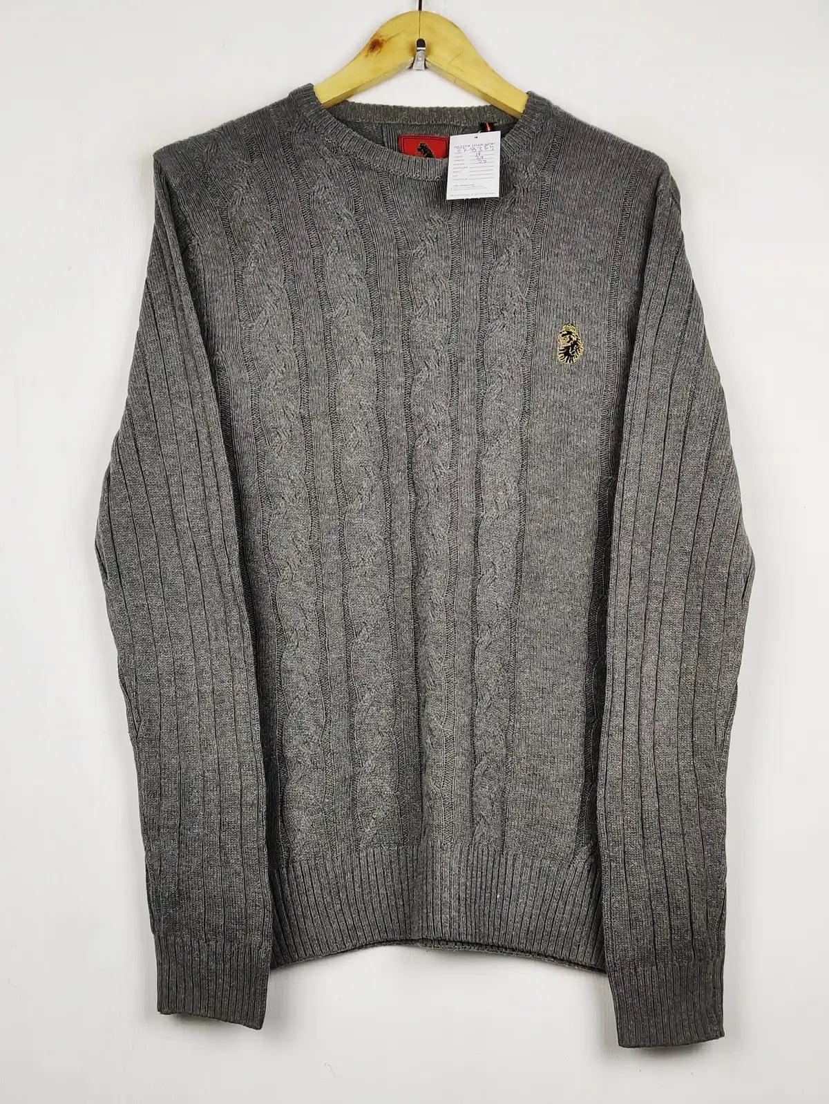 Buy online pre-used pre-loved 100% authentic & Original branded Luke (JS-8354) available in Pakistan. Top international brands avilable.