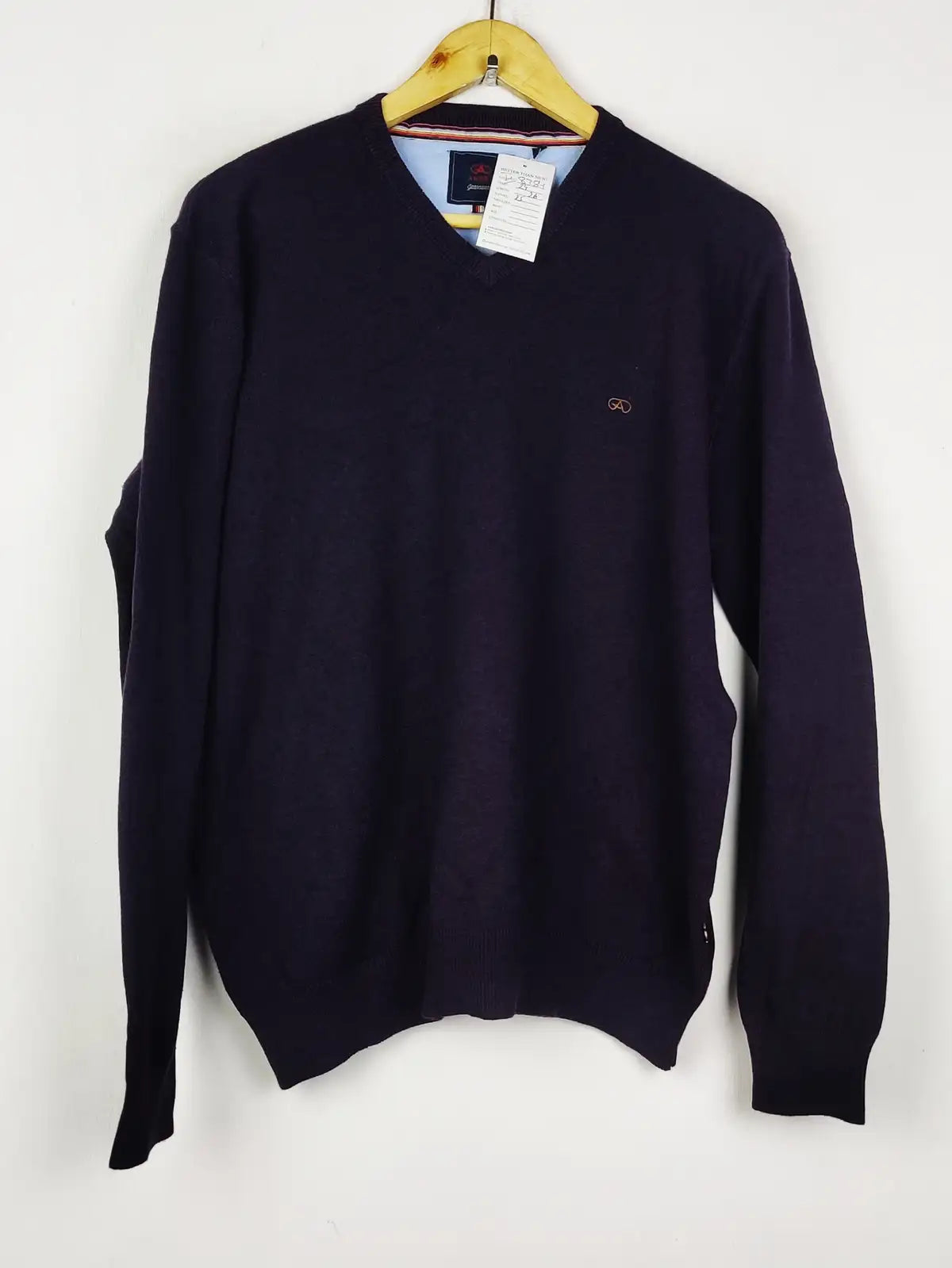 Buy online pre-used pre-loved 100% authentic & Original branded Andre (JS-8384) available in Pakistan. Top international brands avilable.