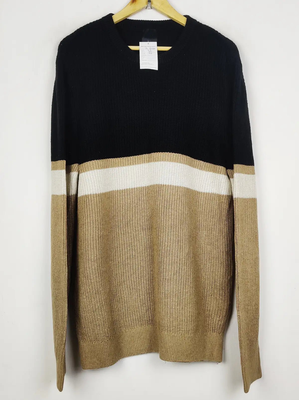 Buy online pre-used pre-loved 100% authentic & Original branded H&M (JS-8420) available in Pakistan. Top international brands avilable.