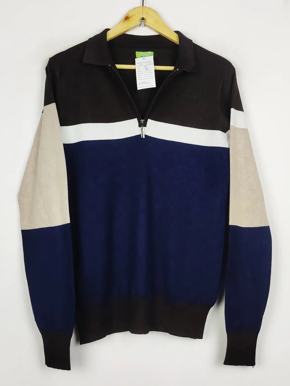 Buy online pre-used pre-loved 100% authentic & Original branded Fer Aud (JS-8437) available in Pakistan. Top international brands avilable.