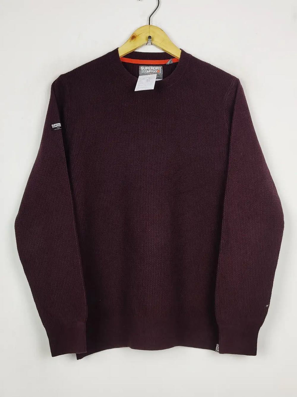 Buy online pre-used pre-loved 100% authentic & Original branded Superdry (JS-8440) available in Pakistan. Top international brands avilable.