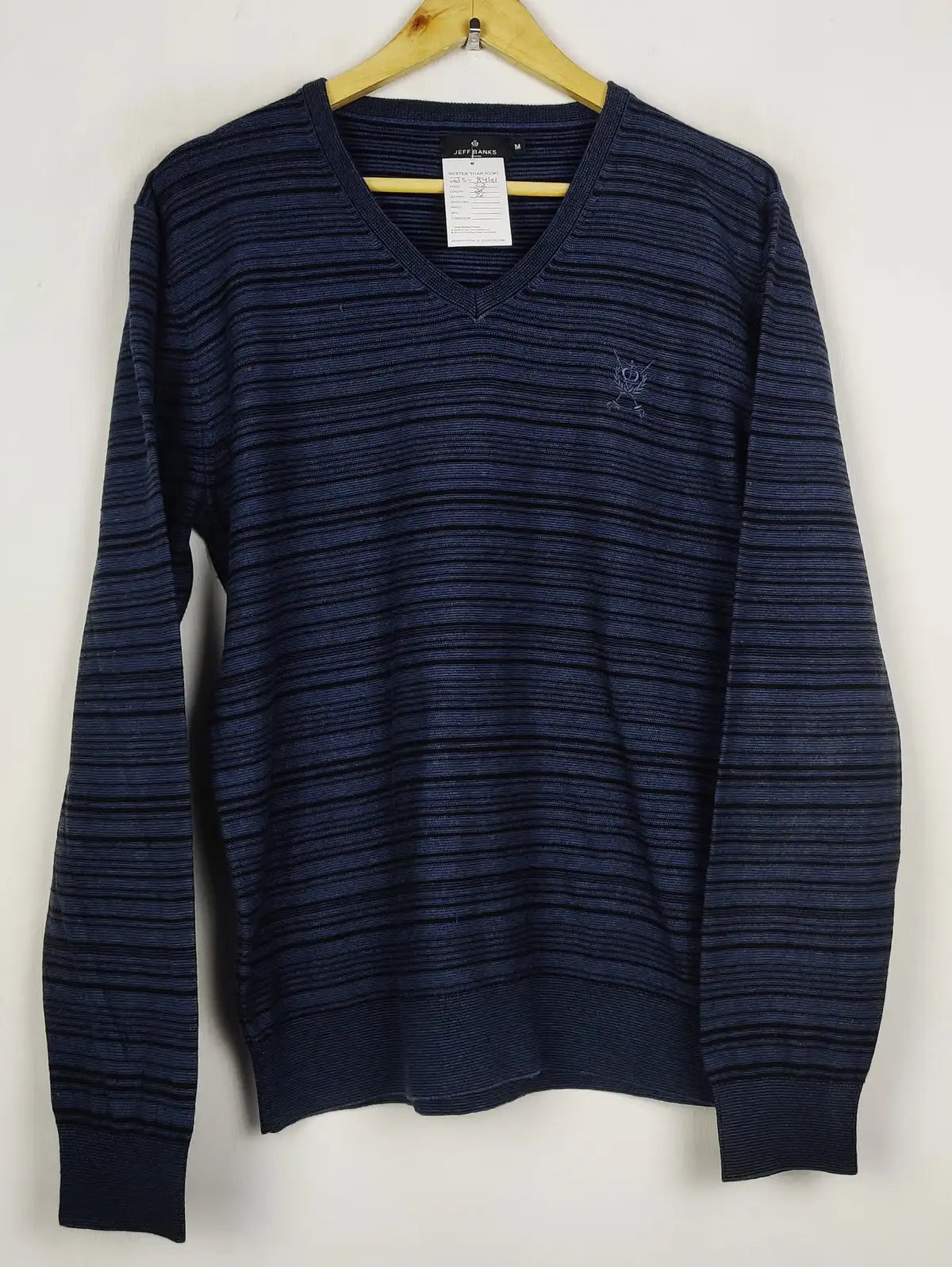 Buy online pre-used pre-loved 100% authentic & Original branded Jeff Banks (JS-8441) available in Pakistan. Top international brands avilable.