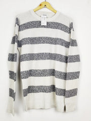 Buy online pre-used pre-loved 100% authentic & Original branded Pull&Bear (JS-8453) available in Pakistan. Top international brands avilable.