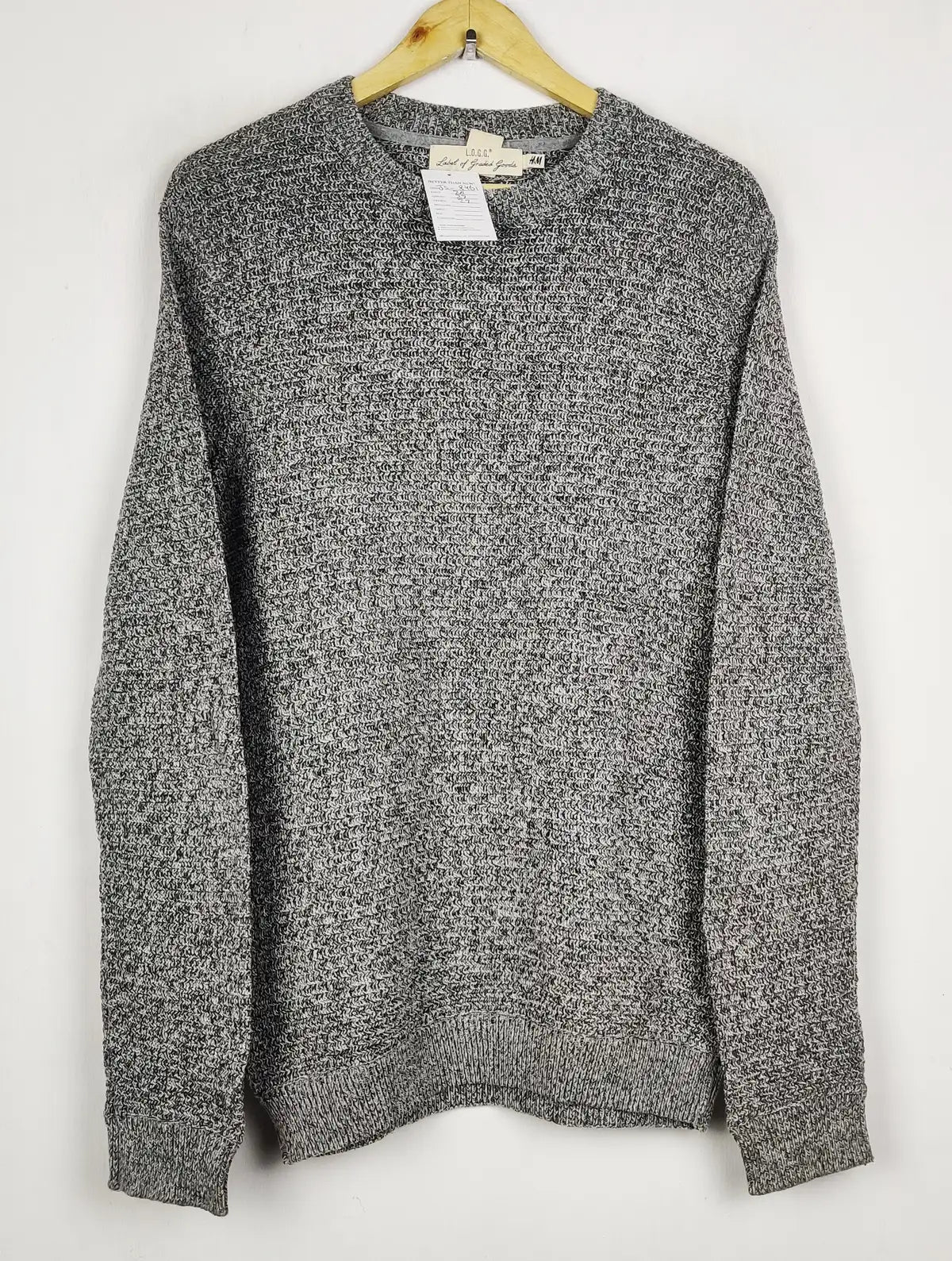 Buy online pre-used pre-loved 100% authentic & Original branded H&M (JS-8461) available in Pakistan. Top international brands avilable.