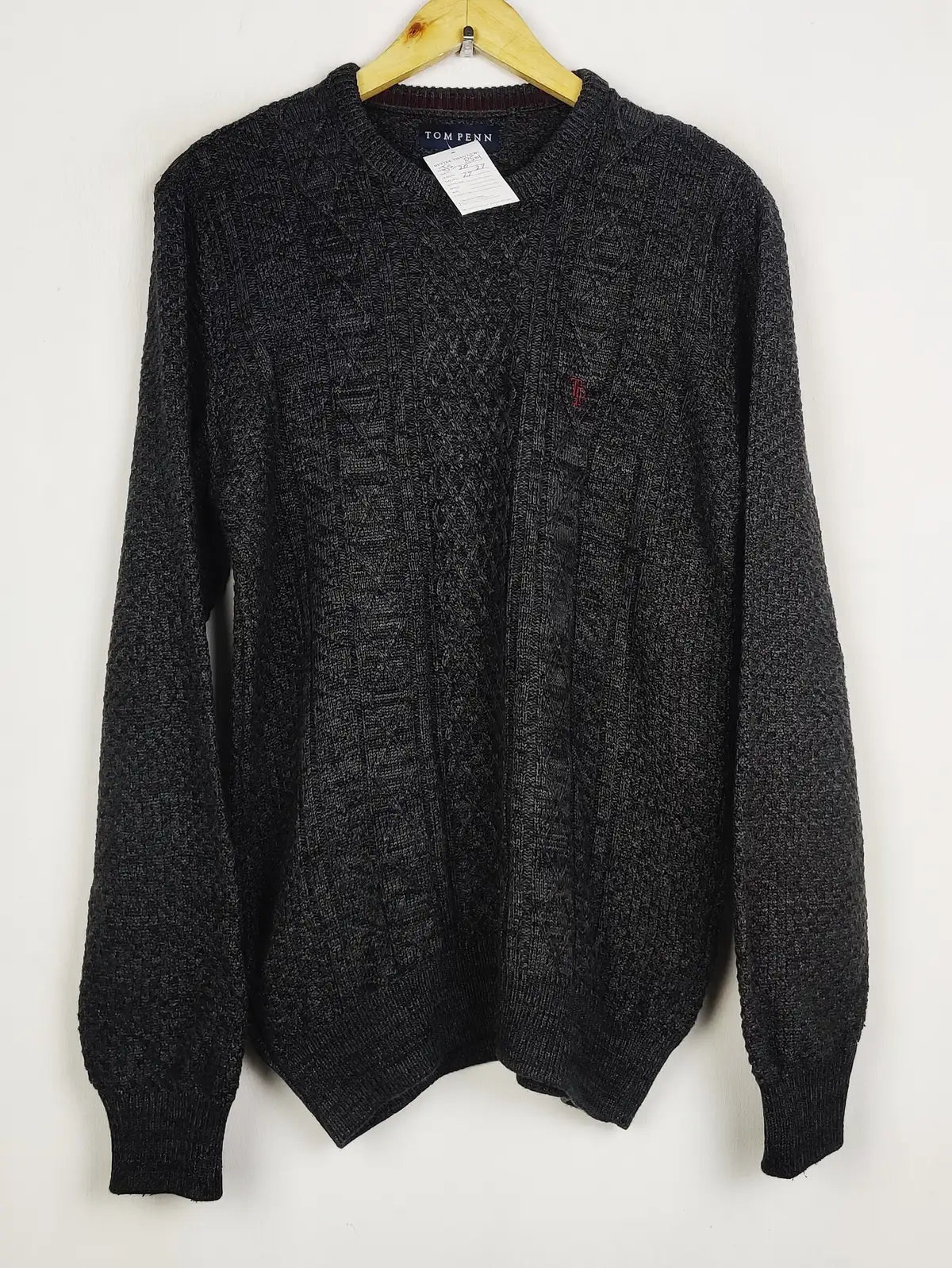 Buy online pre-used pre-loved 100% authentic & Original branded Tom Penn (JS-8501) available in Pakistan. Top international brands avilable.