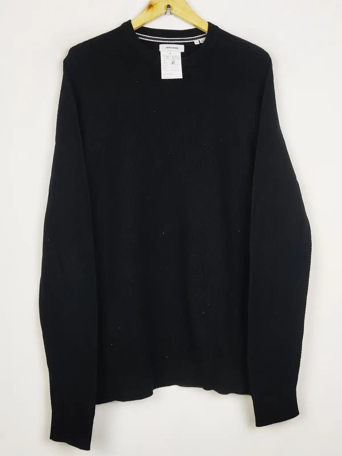 Buy online pre-used pre-loved 100% authentic & Original branded Jack & Jones (JS-8520) available in Pakistan. Top international brands avilable.