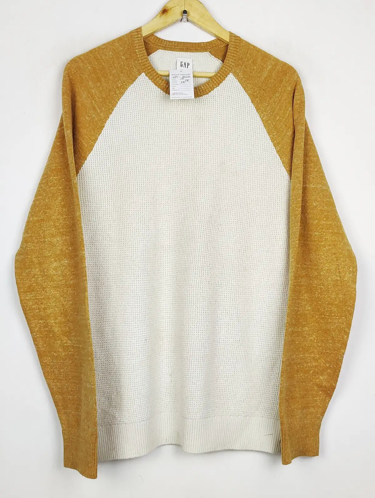 Buy online pre-used pre-loved 100% authentic & Original branded Gap (JS-8521) available in Pakistan. Top international brands avilable.