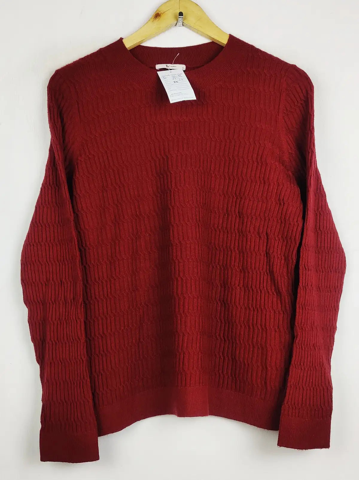 Buy online pre-used pre-loved 100% authentic & Original branded Tu (JS-8648) available in Pakistan. Top international brands avilable.