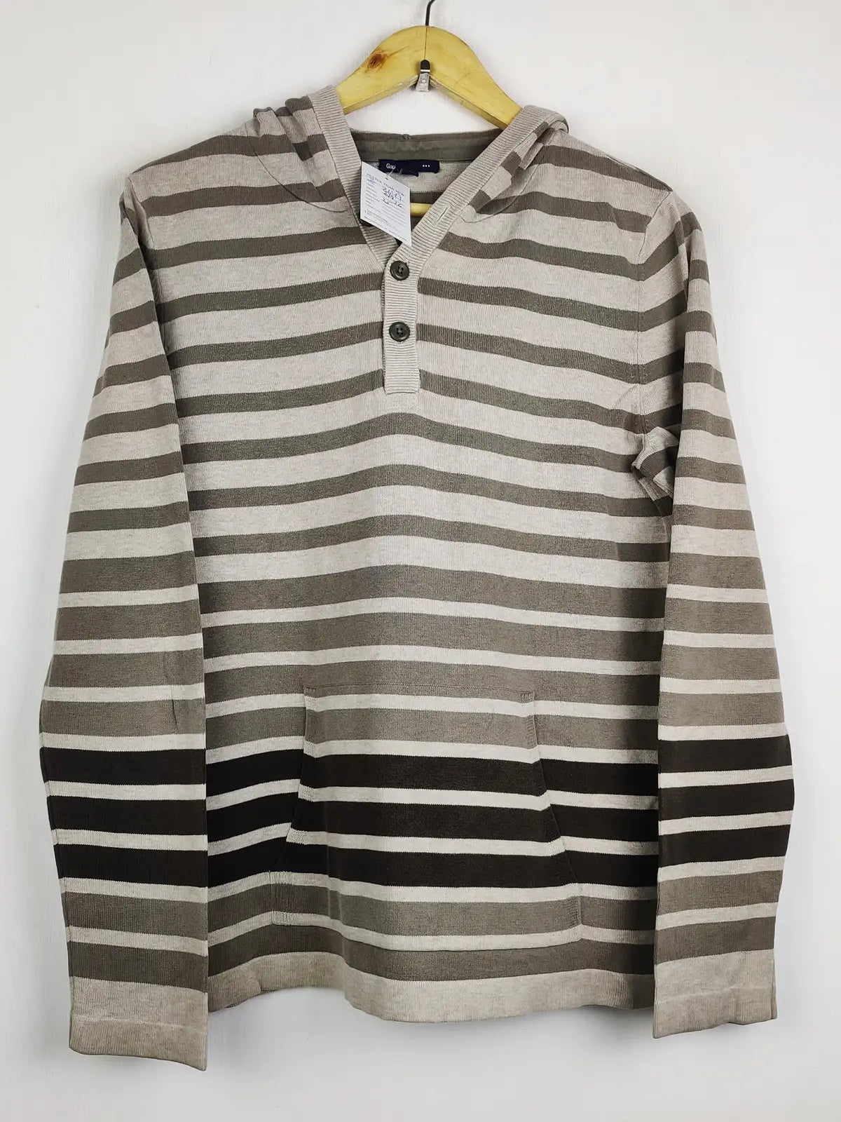 Buy online pre-used pre-loved 100% authentic & Original branded Gap (JS-8649) available in Pakistan. Top international brands avilable.