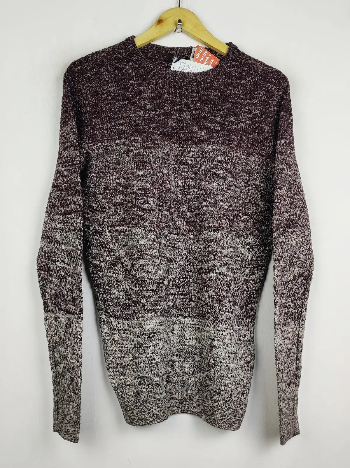 Buy online pre-used pre-loved 100% authentic & Original branded Zara (JS-8652) available in Pakistan. Top international brands avilable.