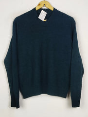 Buy online pre-used pre-loved 100% authentic & Original branded Unknown Brand (JS-8688) available in Pakistan. Top international brands avilable.