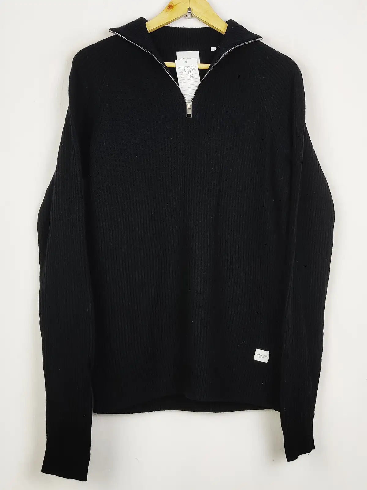 Buy online pre-used pre-loved 100% authentic & Original branded Jack & Jones (JS-8714) available in Pakistan. Top international brands avilable.