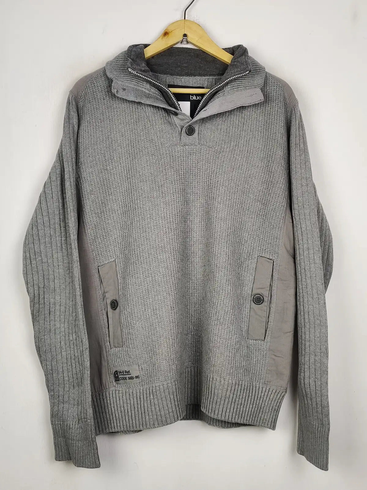 Buy online pre-used pre-loved 100% authentic & Original branded F&F (JS-8773) available in Pakistan. Top international brands avilable.
