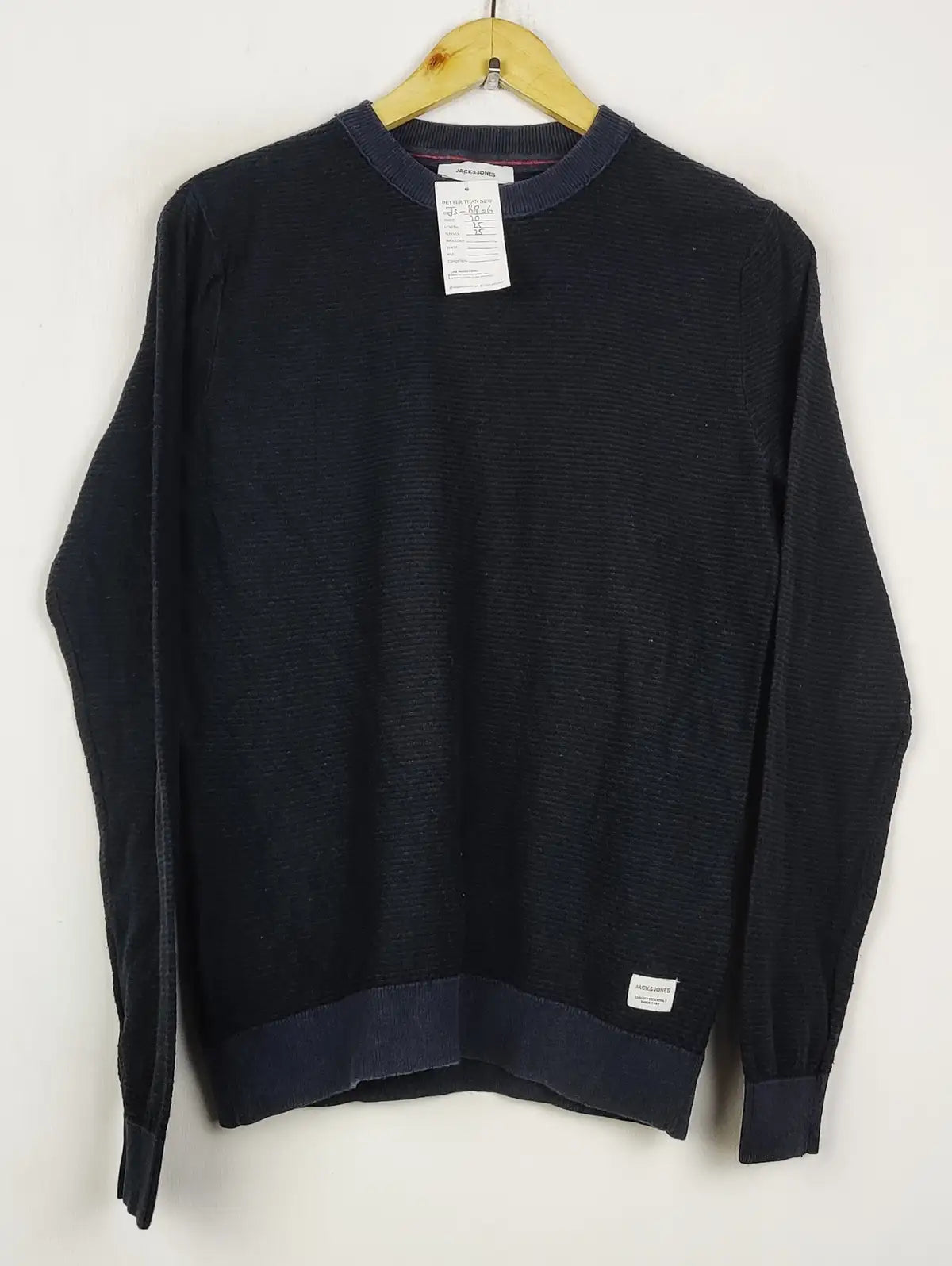Buy online pre-used pre-loved 100% authentic & Original branded Jack & Jones (JS-8806) available in Pakistan. Top international brands avilable.