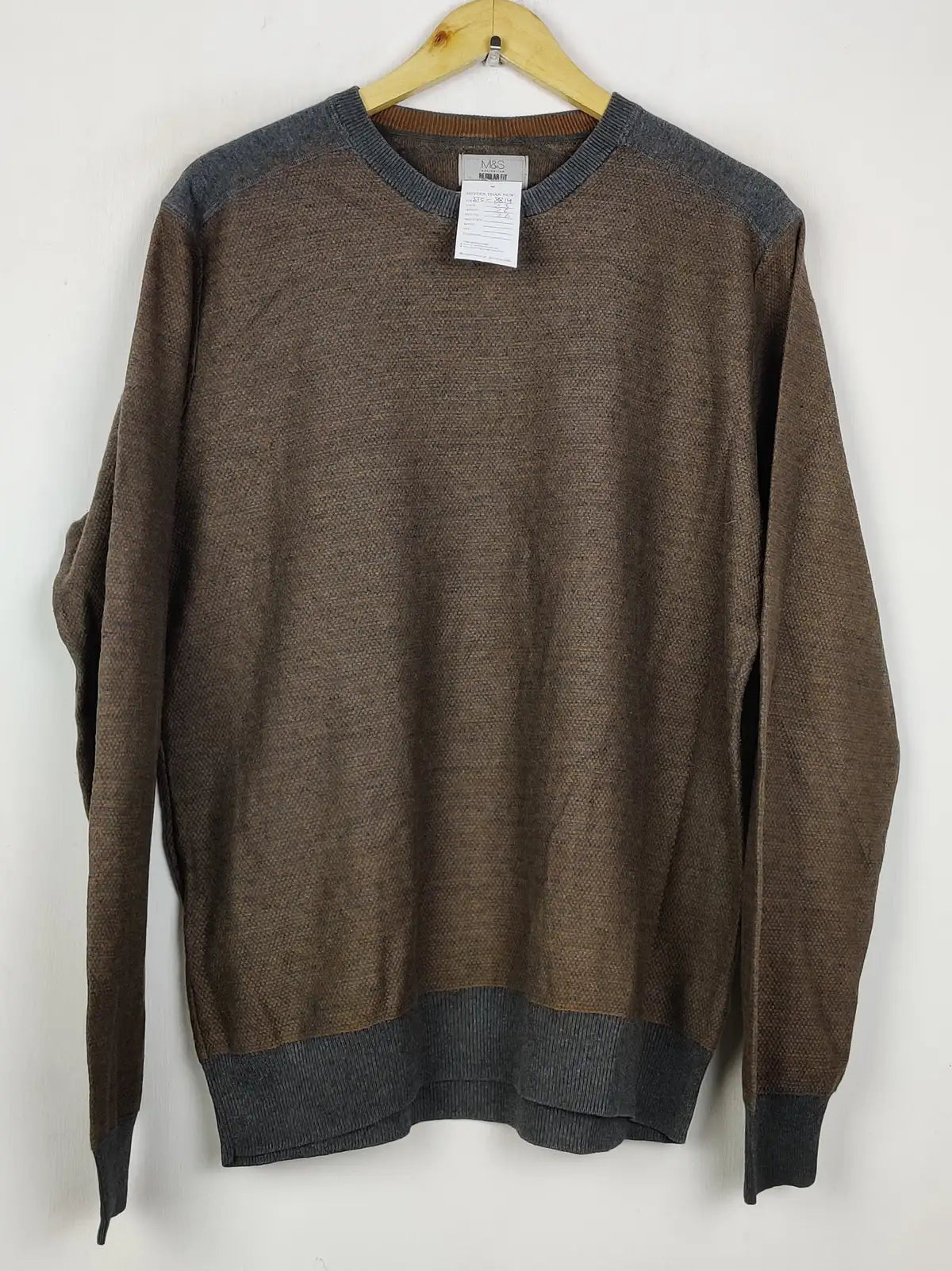 Buy online pre-used pre-loved 100% authentic & Original branded Marks & Spencer (JS-8814) available in Pakistan. Top international brands avilable.