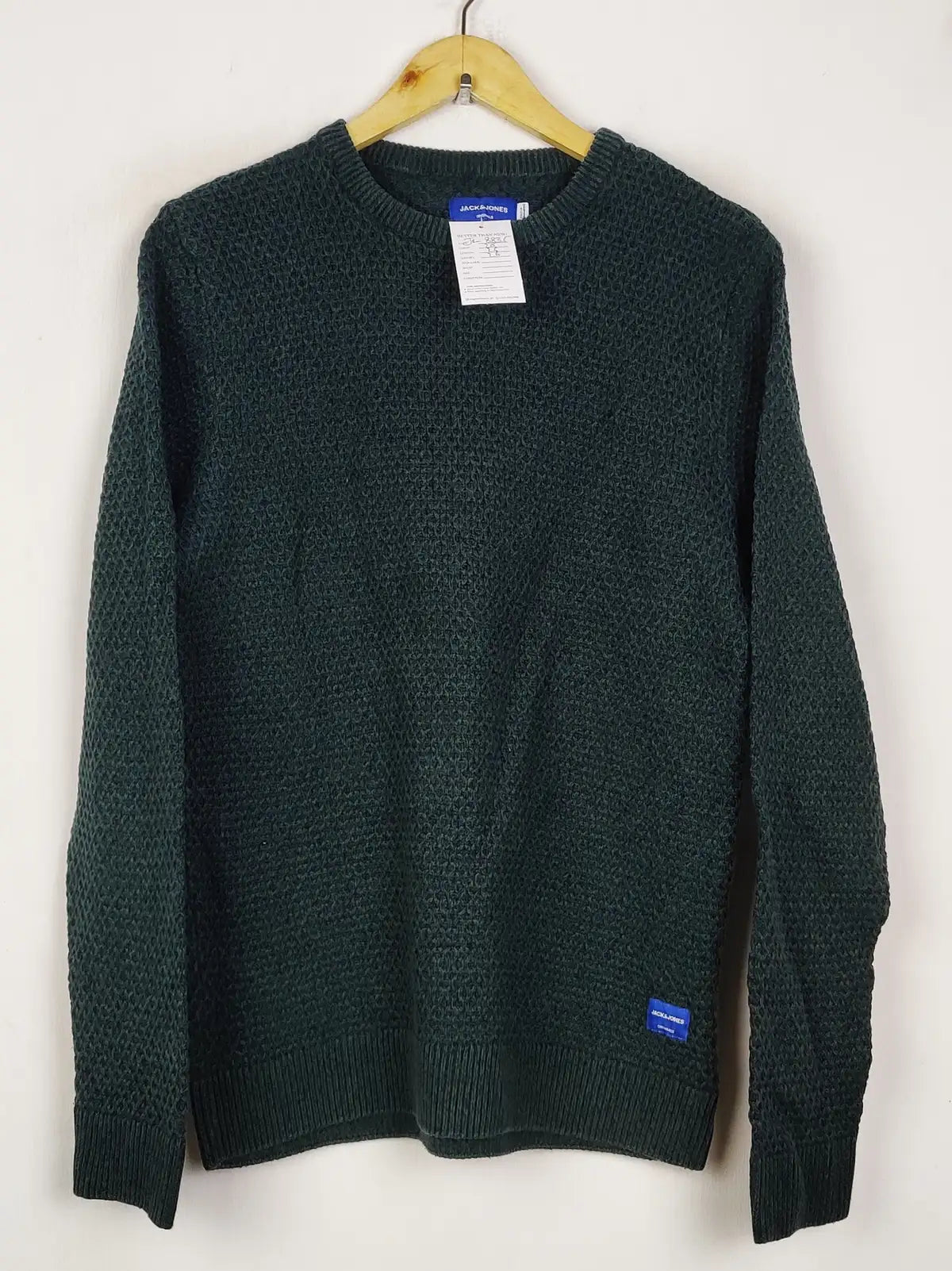 Buy online pre-used pre-loved 100% authentic & Original branded Jack & Jones (JS-8835) available in Pakistan. Top international brands avilable.