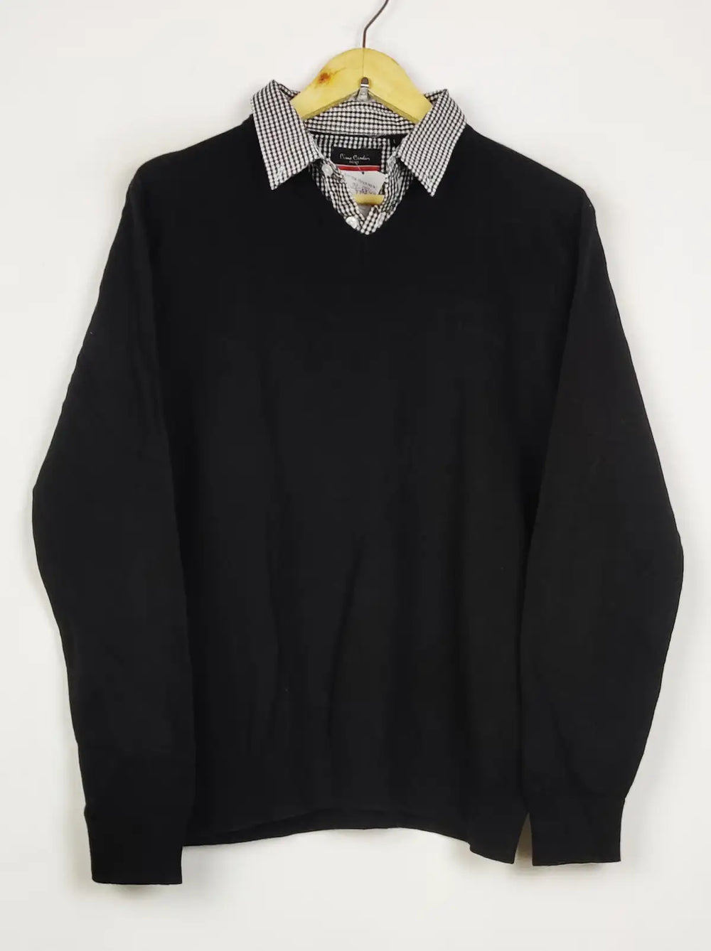 Buy online pre-used pre-loved 100% authentic & Original branded Pierre Cardin (JS-8844) available in Pakistan. Top international brands avilable.