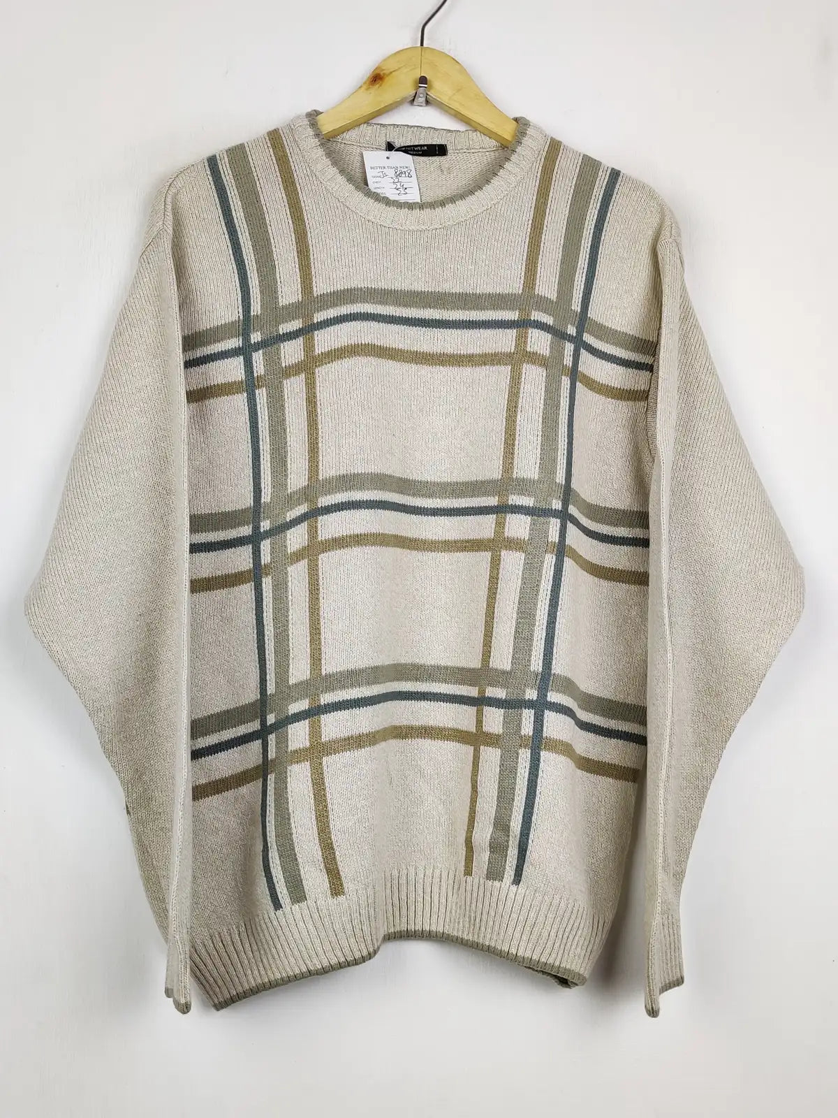 Buy online pre-used pre-loved 100% authentic & Original branded Knitwear (JS-8898) available in Pakistan. Top international brands avilable.
