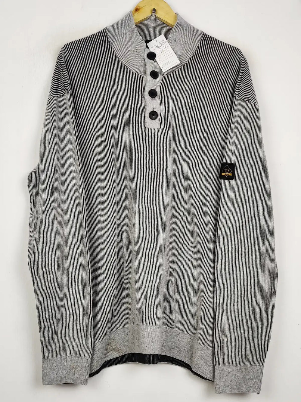 Buy online pre-used pre-loved 100% authentic & Original branded Next (JS-8902) available in Pakistan. Top international brands avilable.