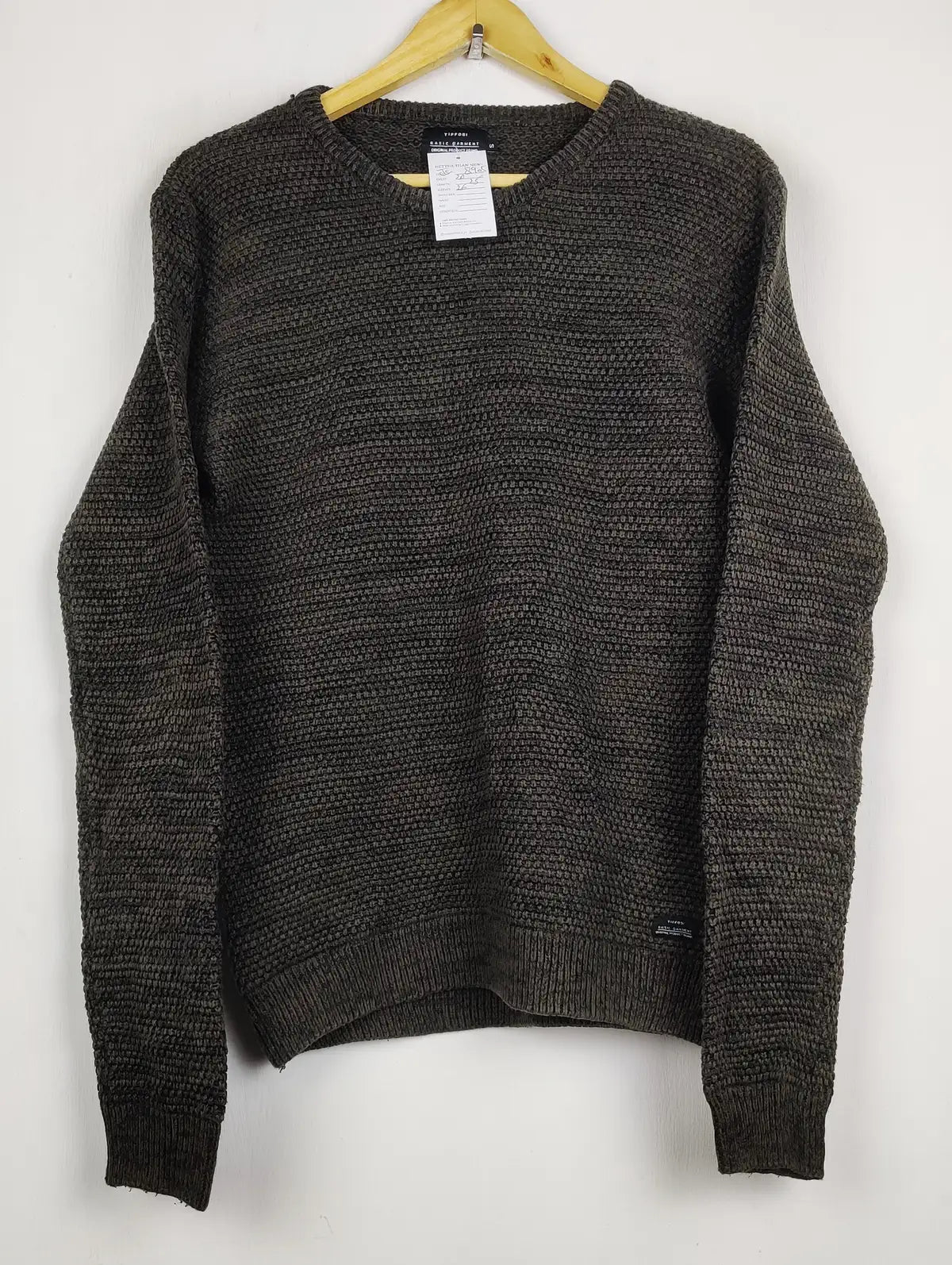 Buy online pre-used pre-loved 100% authentic & Original branded Tiffosi (JS-8905) available in Pakistan. Top international brands avilable.