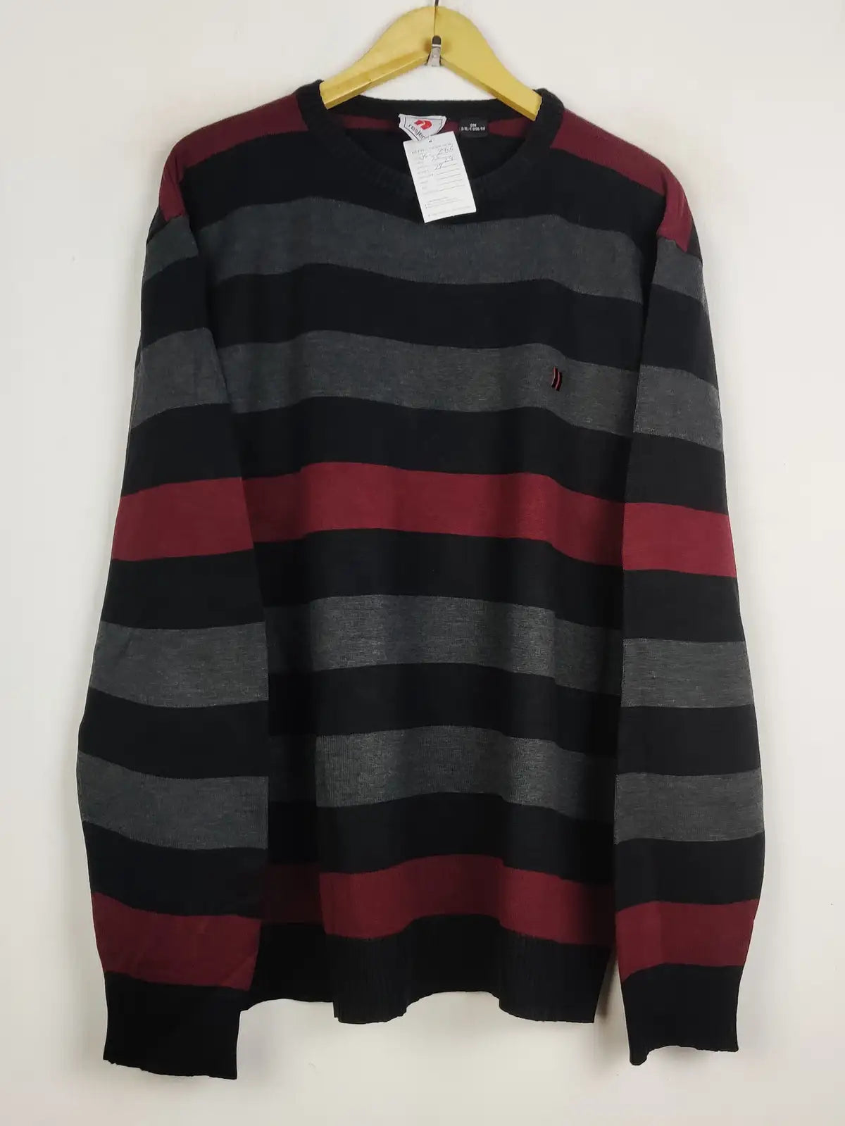 Buy online pre-used pre-loved 100% authentic & Original branded Reject (JS-8906) available in Pakistan. Top international brands avilable.