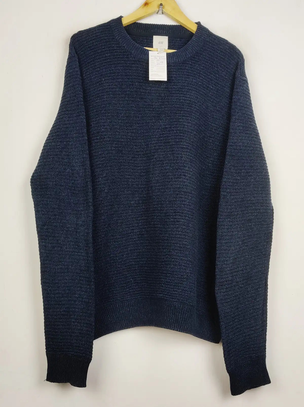 Buy online pre-used pre-loved 100% authentic & Original branded H&M (JS-8924) available in Pakistan. Top international brands avilable.