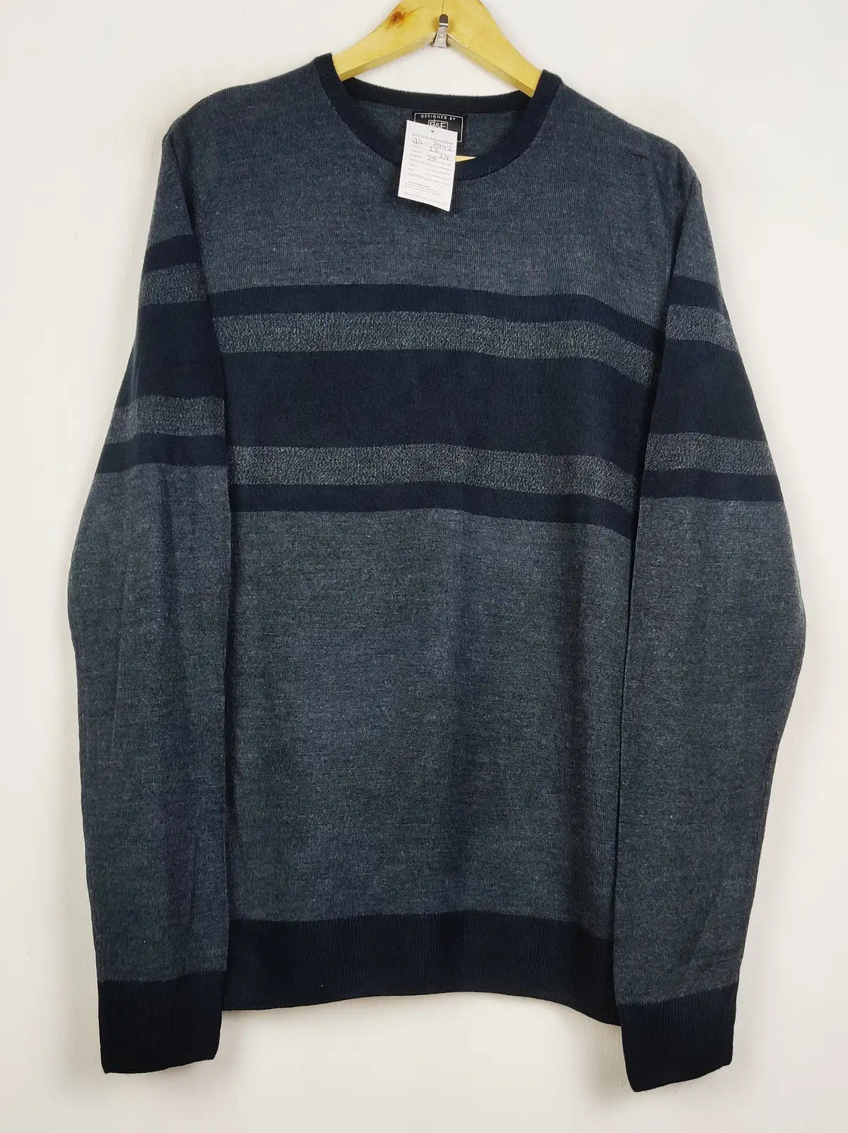 Buy online pre-used pre-loved 100% authentic & Original branded F&F (JS-8942) available in Pakistan. Top international brands avilable.