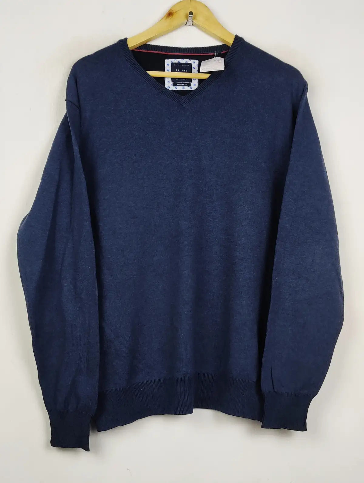 Buy online pre-used pre-loved 100% authentic & Original branded Baileys Giordano (JS-8968) available in Pakistan. Top international brands avilable.