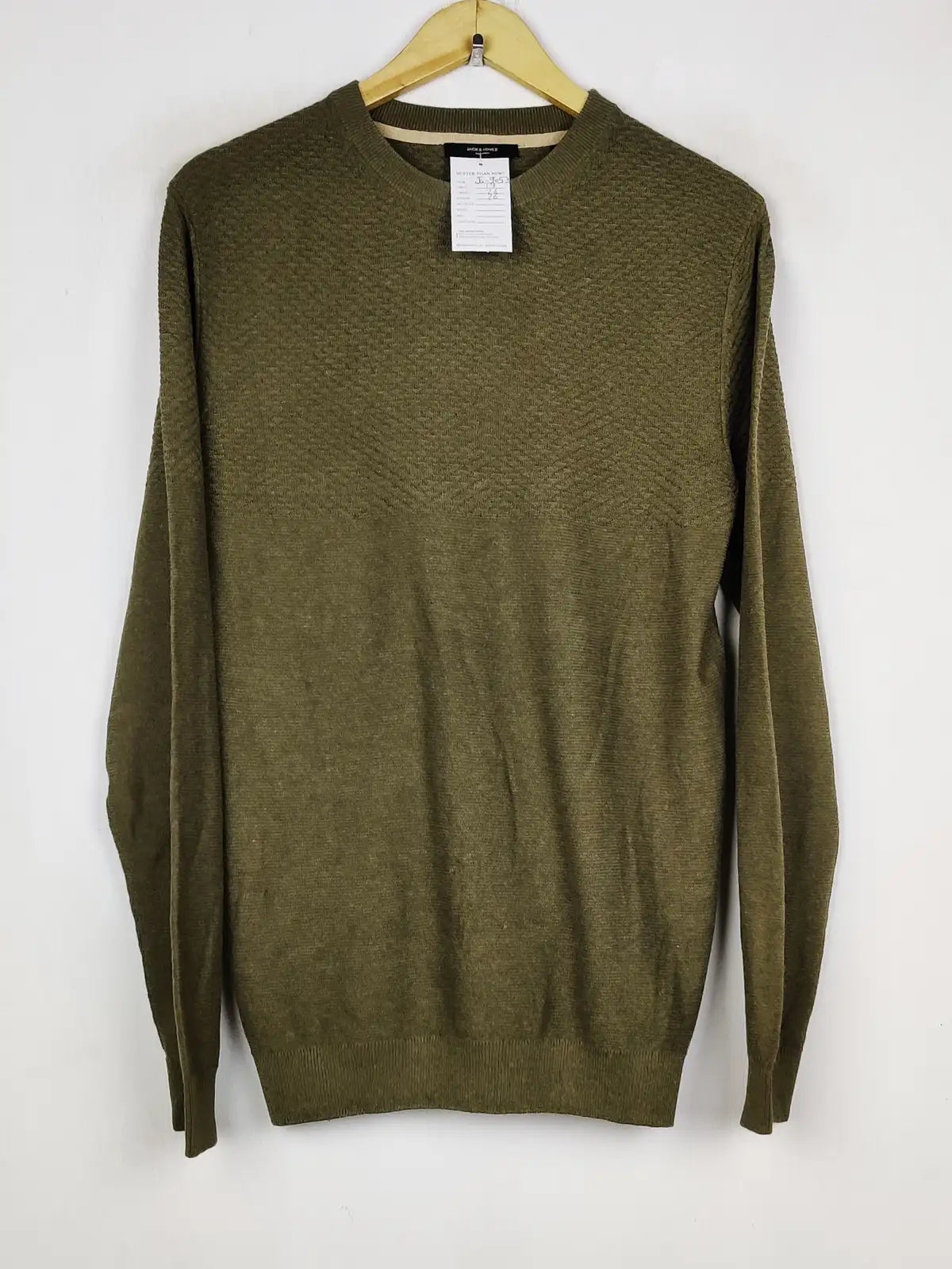 Buy online pre-used pre-loved 100% authentic & Original branded Jack & Jones (JS-9053) available in Pakistan. Top international brands avilable.