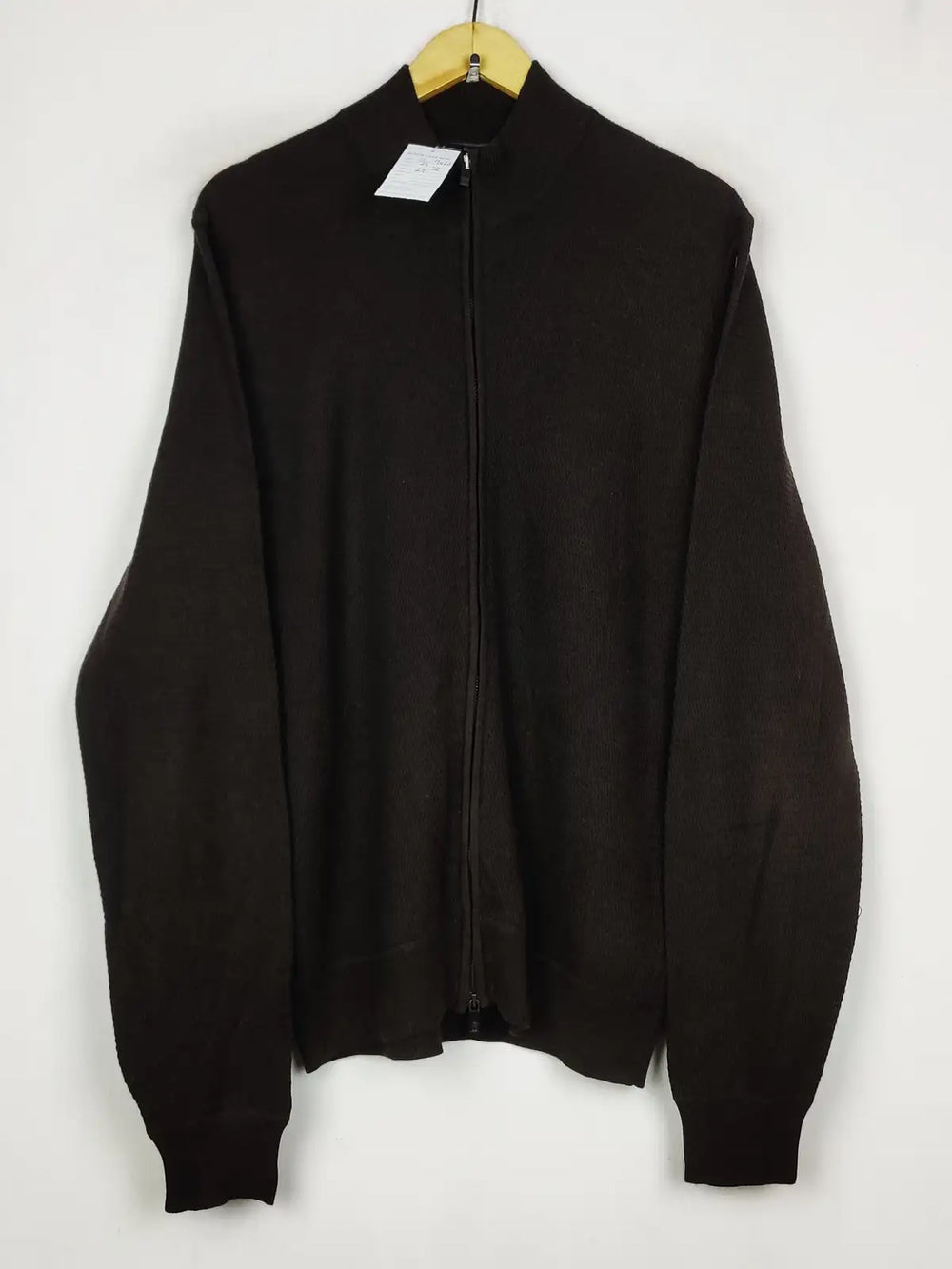 Buy online pre-used pre-loved 100% authentic & Original branded Massimo Dutti (JS-9068) available in Pakistan. Top international brands avilable.