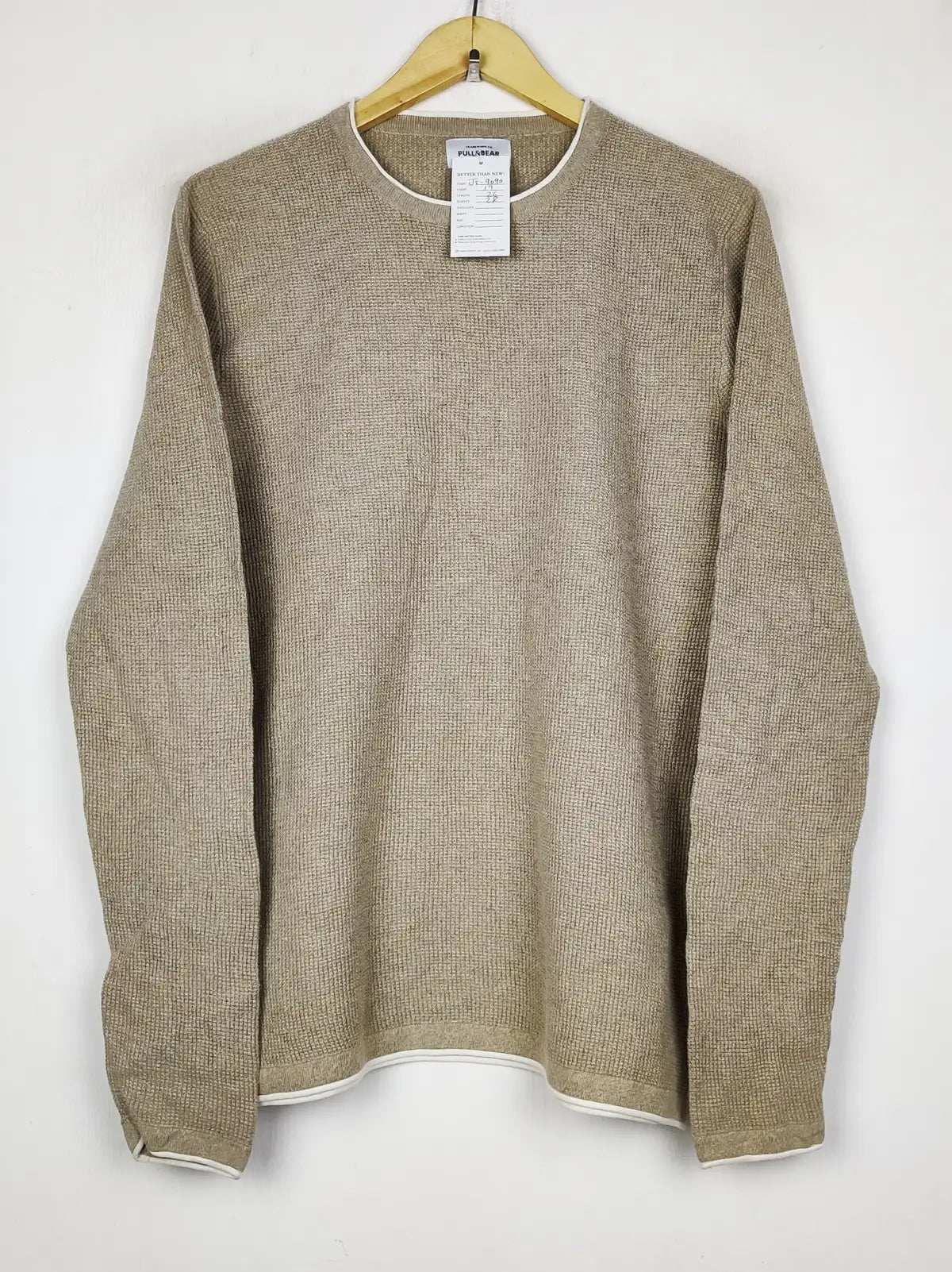 Buy online pre-used pre-loved 100% authentic & Original branded Pull&Bear (JS-9090) available in Pakistan. Top international brands avilable.