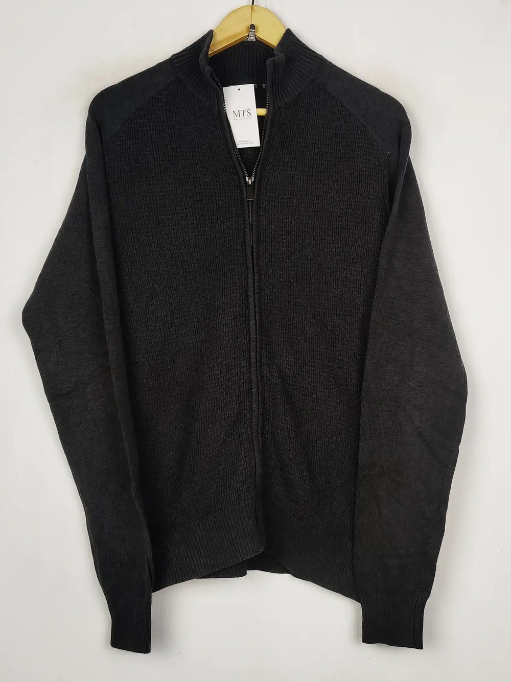 Buy online pre-used pre-loved 100% authentic & Original branded Dunnes Stores (JS-9119) available in Pakistan. Top international brands avilable.