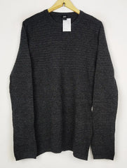 Buy online pre-used pre-loved 100% authentic & Original branded H&M (JS-9137) available in Pakistan. Top international brands avilable.
