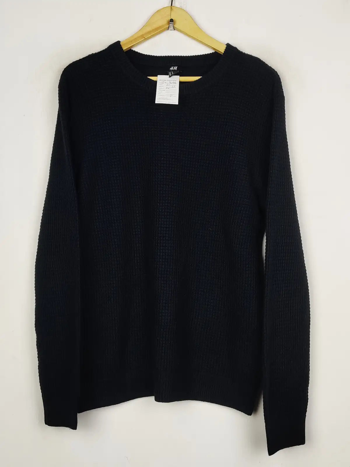 Buy online pre-used pre-loved 100% authentic & Original branded H&M (JS-9192) available in Pakistan. Top international brands avilable.