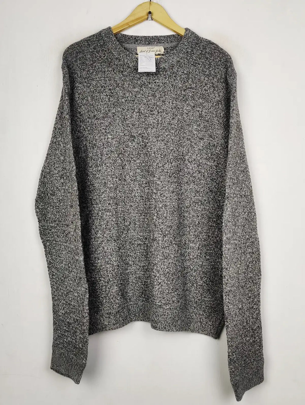 Buy online pre-used pre-loved 100% authentic & Original branded H&M (JS-9210) available in Pakistan. Top international brands avilable.