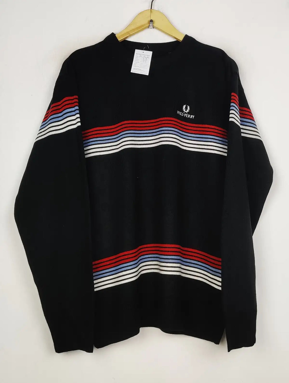 Buy online pre-used pre-loved 100% authentic & Original branded Fred Perry (JS-9275) available in Pakistan. Top international brands avilable.
