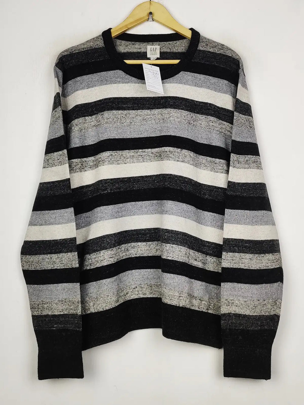 Buy online pre-used pre-loved 100% authentic & Original branded Gap (JS-9282) available in Pakistan. Top international brands avilable.