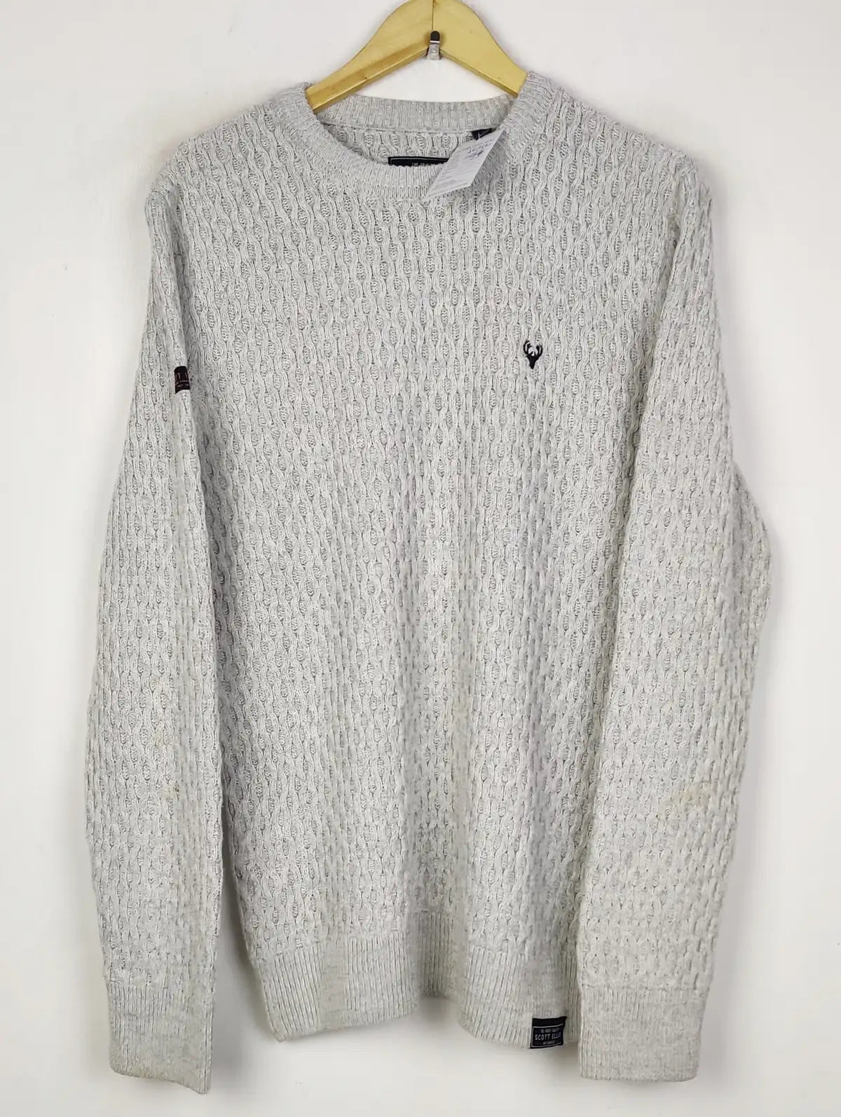 Buy online pre-used pre-loved 100% authentic & Original branded Scott Ellis (JS-9341) available in Pakistan. Top international brands avilable.