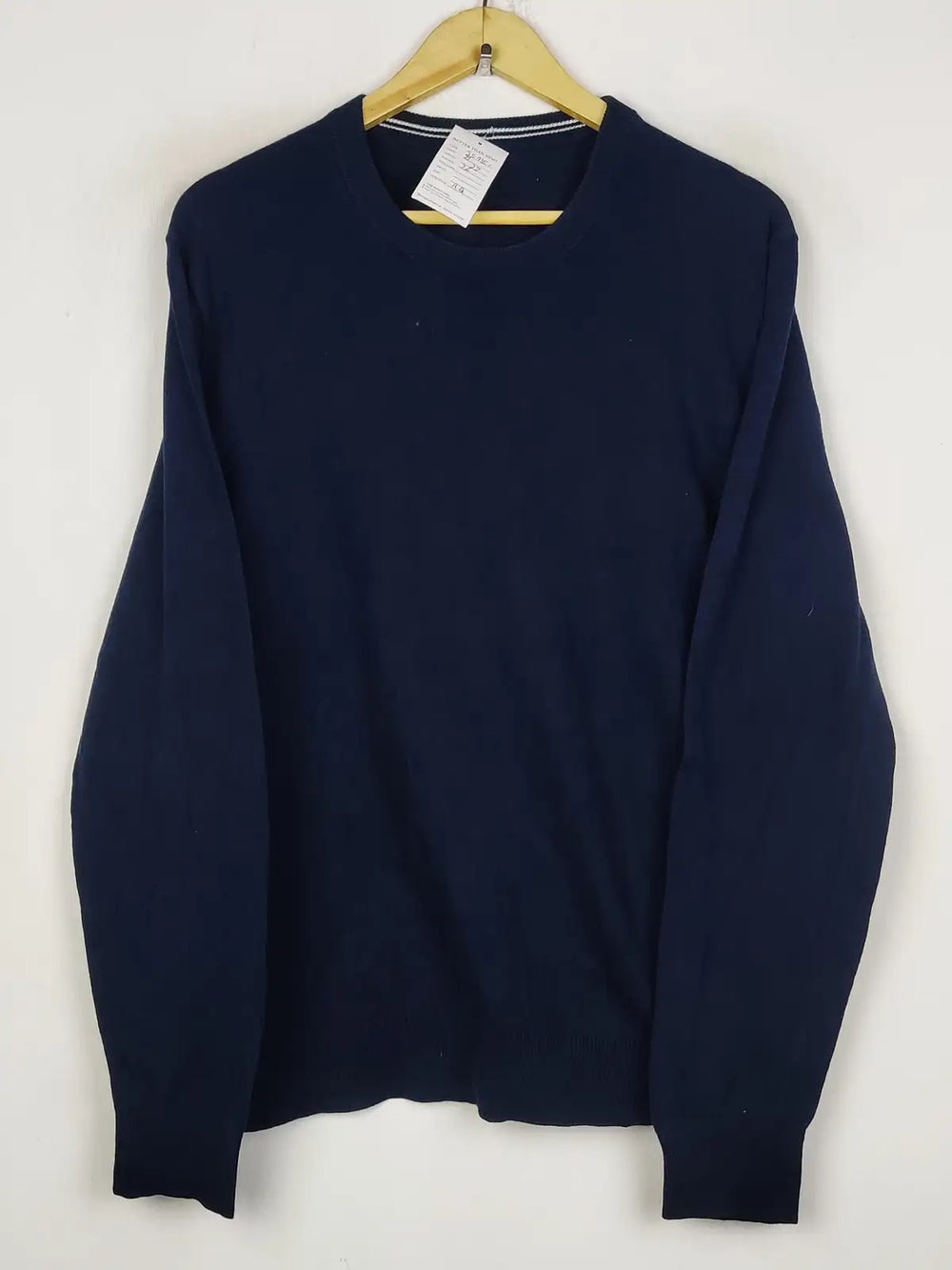 Buy online pre-used pre-loved 100% authentic & Original branded Unknown Brand (JS-9351) available in Pakistan. Top international brands avilable.