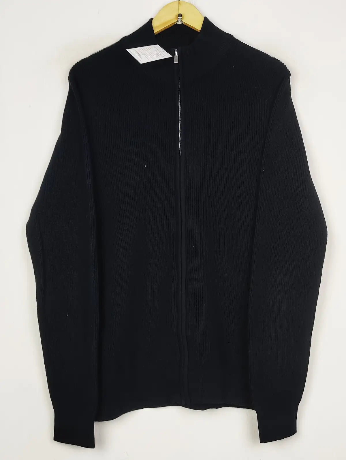 Buy online pre-used pre-loved 100% authentic & Original branded F&F (JS-9360) available in Pakistan. Top international brands avilable.