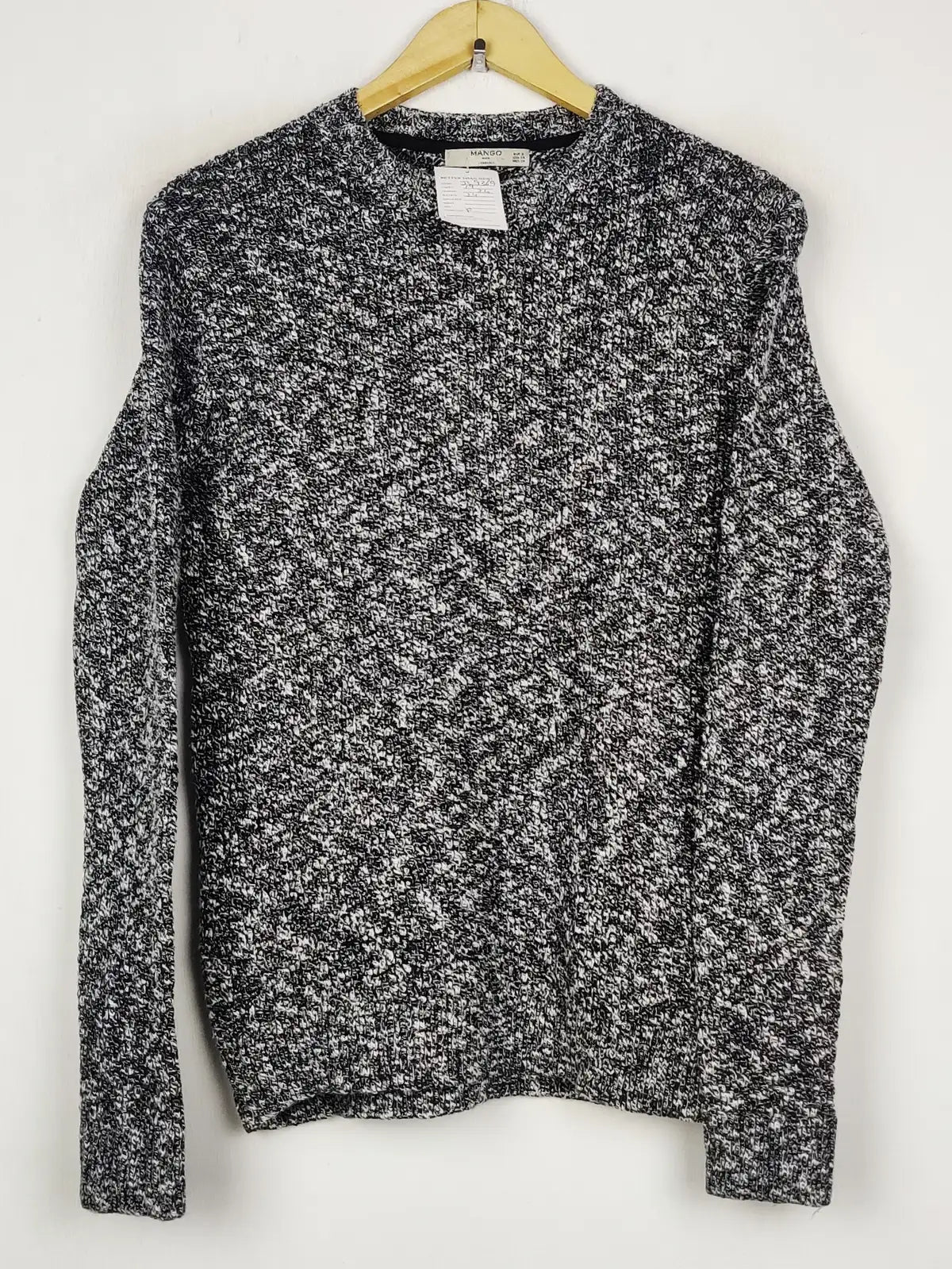 Buy online pre-used pre-loved 100% authentic & Original branded Mango (JS-9369) available in Pakistan. Top international brands avilable.