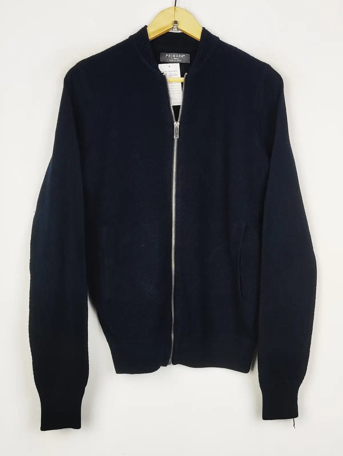 Buy online pre-used pre-loved 100% authentic & Original branded Primark (JS-9420) available in Pakistan. Top international brands avilable.