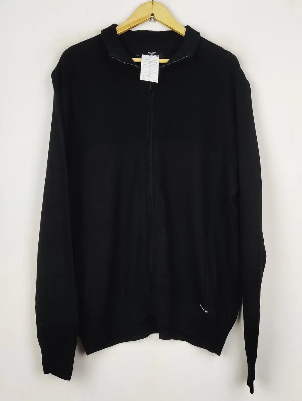 Buy online pre-used pre-loved 100% authentic & Original branded Threadbare (JS-9437) available in Pakistan. Top international brands avilable.