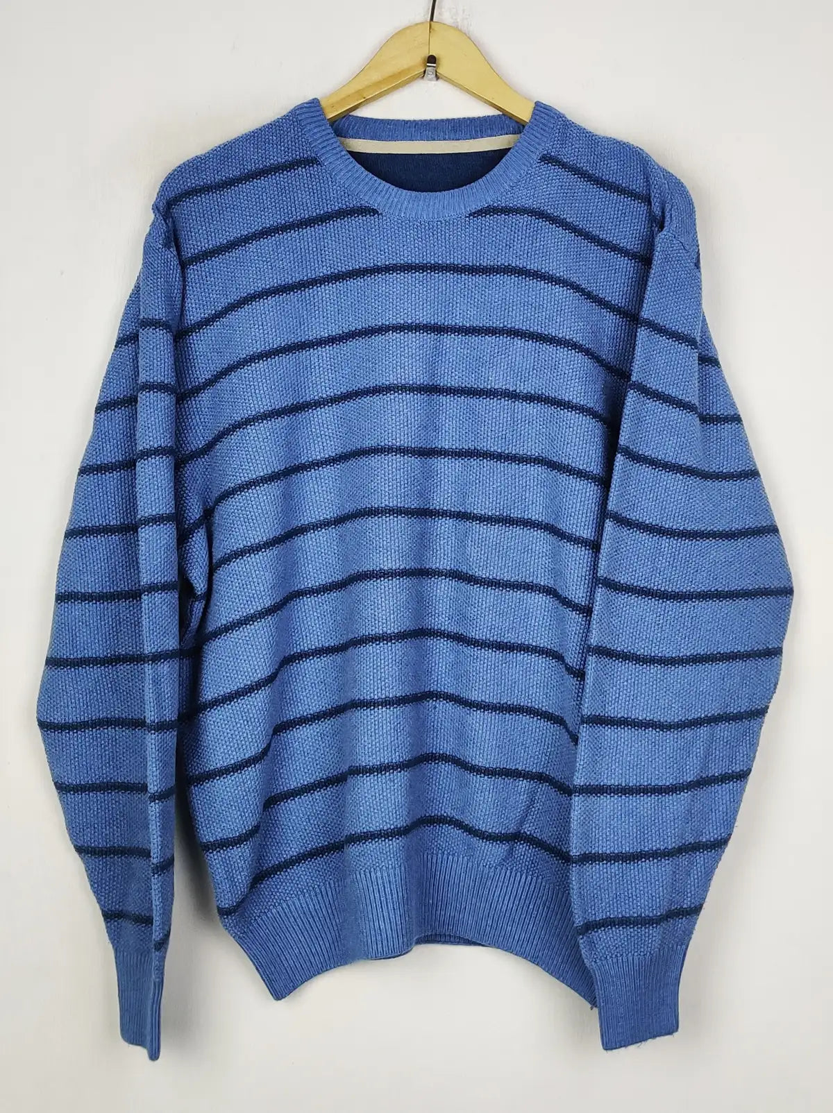 Buy online pre-used pre-loved 100% authentic & Original branded Unknown Brand (JS-9450) available in Pakistan. Top international brands avilable.